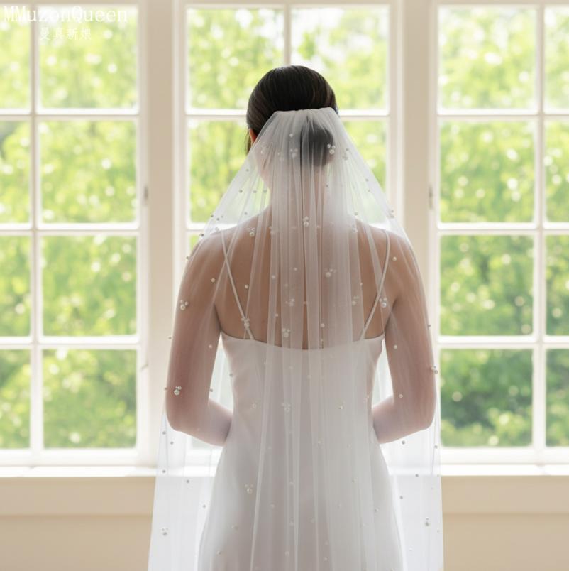 Einstufiger Tüll-Brautschleier mit Perlenbesatz und Metallkamm, 100 cm/200 cm lang, Weißer Hochzeitschleier für Braut, Elopement, Hochzeitsporträt, Fotoshooting