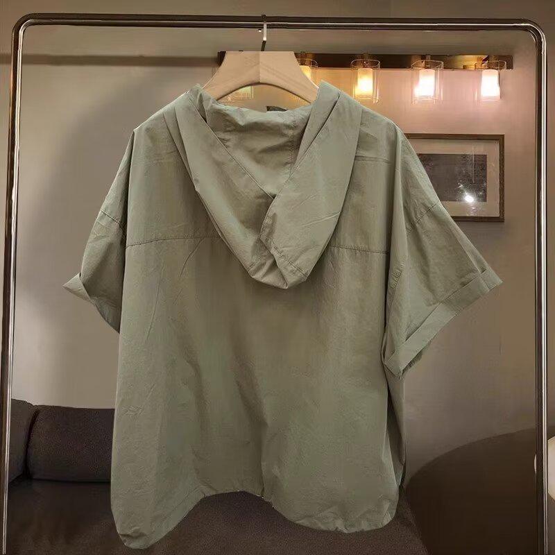 Men's Korean Style Hooded Short-Sleeve T-Shirt with Zipper Design and Large Pocket