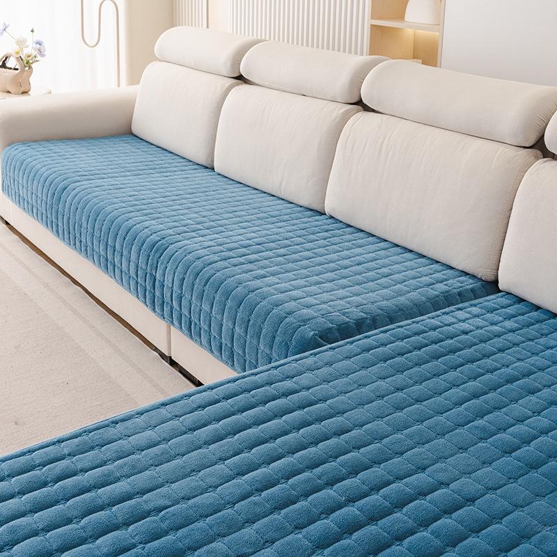 Luxurious Anti-slip Plush Sofa Cover with Armrest Towel