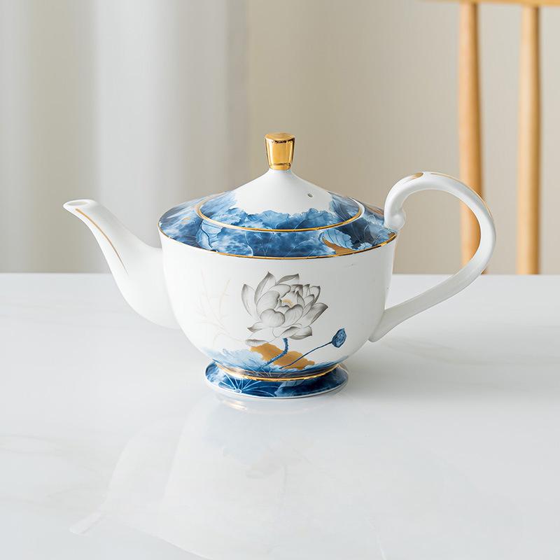 

Европейский костяной фарфоровый кофейник с высокой эстетической ценностью, домашний набор для послеобеденного чая, легкий роскошный керамический чайник для воды