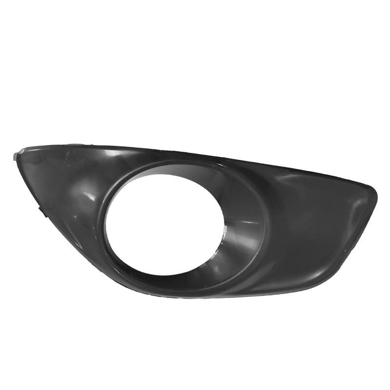 

Hyundai Santa Fe 2005 Front Fog Lamp Frame Cover