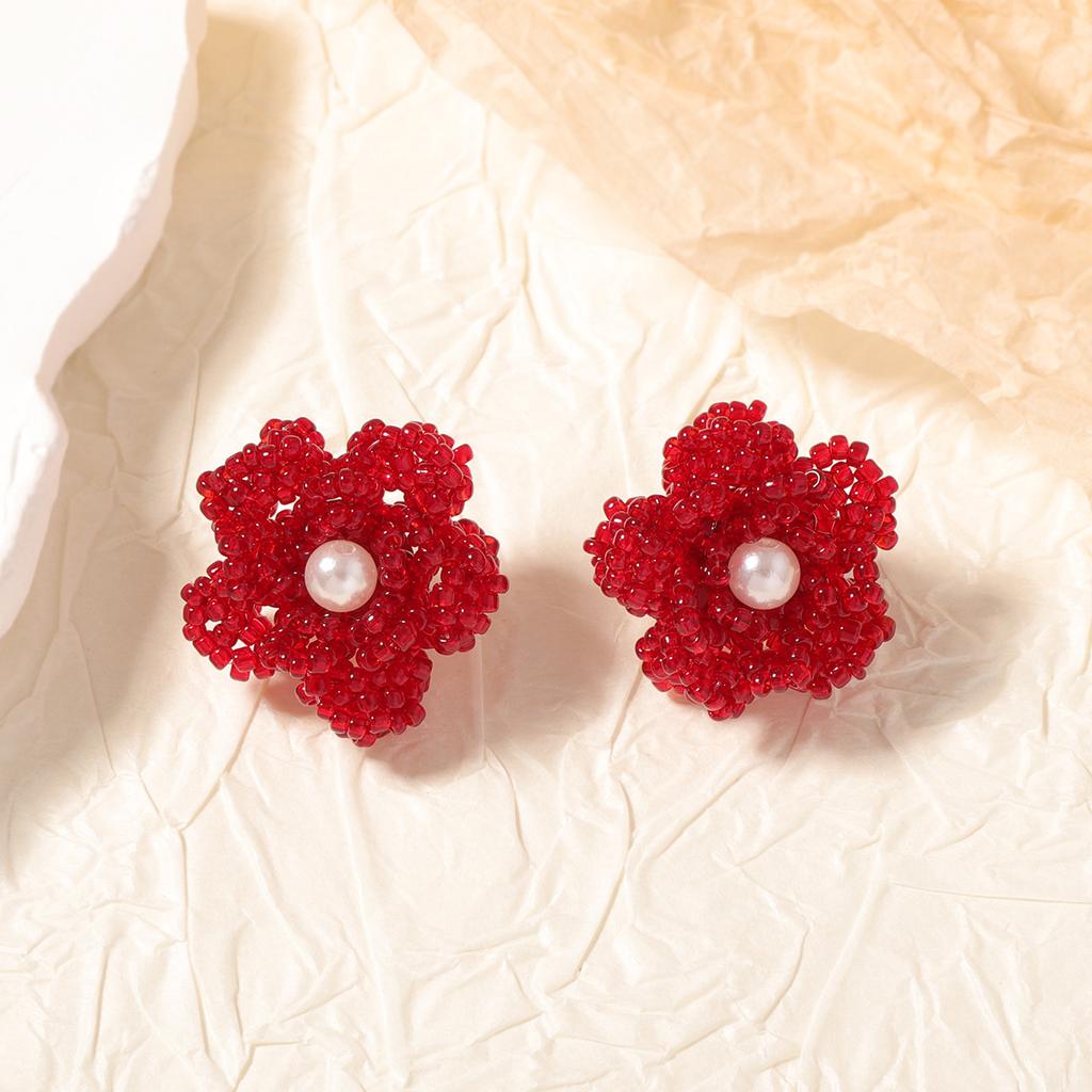 2024 autumn and winter, Ankara red handmade beaded imitation pearl flower stud earrings simple and versatile daily women's models