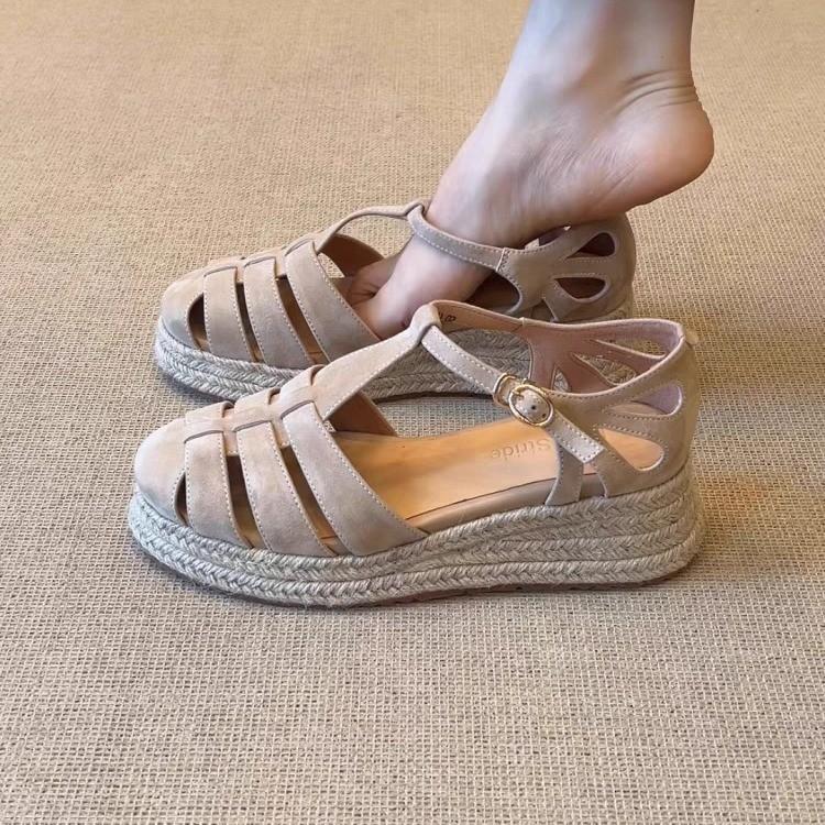 Sheepskin version~ 2025 new summer versatile retro hollow one-word buckle straw thick sole heightening Roman sandals women