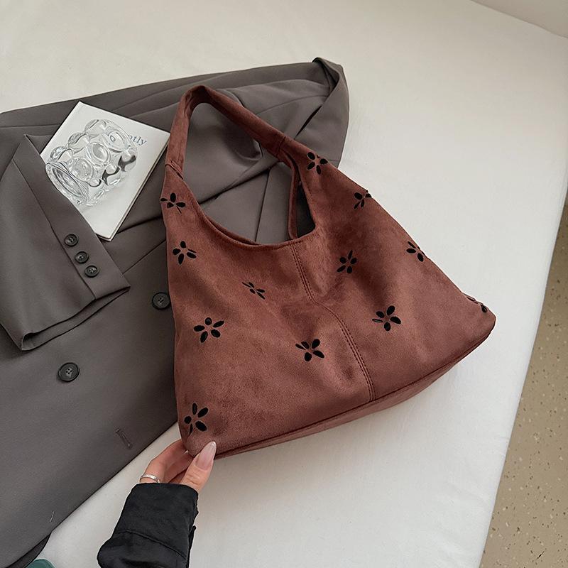 College Style Bag Women's Casual Hollow Tote Bag Suede Shoulder Bag Women's Commuter Underarm Bag