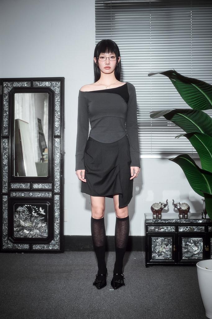 Dear Me Asymmetrical Capsule Skirt [Black Stripe]