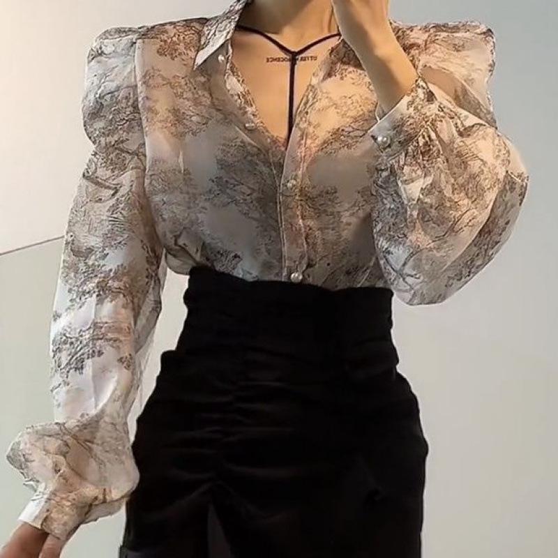

Women’s Retro Floral Puff Sleeve Polo Blouse S (approx. 95 lbs)