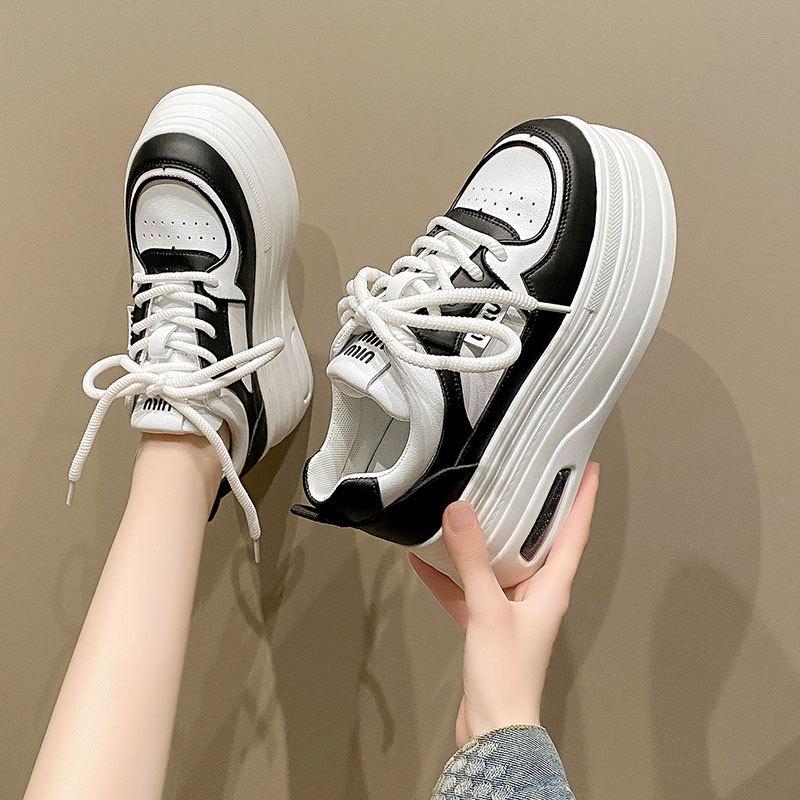 Super thick-soled heightening women's new spring and autumn leather women's shoes, lightweight and versatile casual muffin shoes