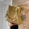 Vysoce kvalitní texturovaná malá taška pro ženy, letní crossbody taška, niche řetízková kabelka do ruky