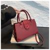 High-value fashion handbag 2025 spring new niche design versatile ins shoulder messenger bag small square bag
