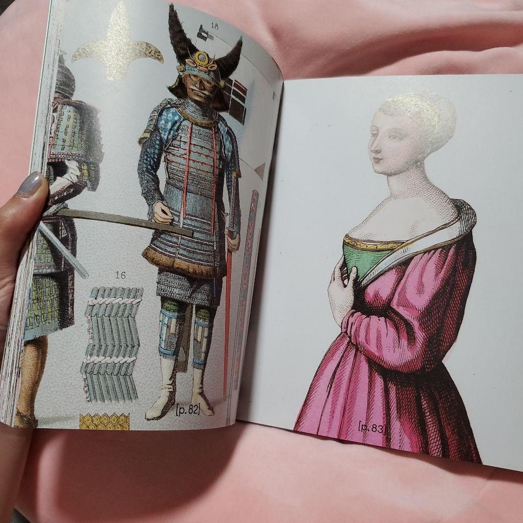 [USED] costumes - Visual book on costumes, foreign books, art books