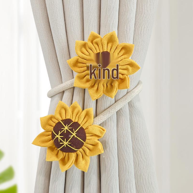 

Pair of Cute Flower Curtain Tiebacks - Modern Simple Decorative Sheer Clips