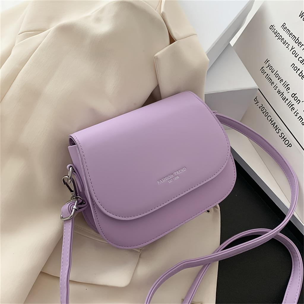 Chic Synthetic Leather Evening Crossbody Bag Stylish Shoulder Flap for Womens Night Out with Secure Closure and Versatile Wearability