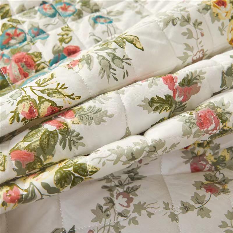 Princess Thicken Padding Bed Skirt Non-slip Flat Bed Skirt Quilted Bed Spread Soft Warm King Queen Bed Skirt Without Pillowcase