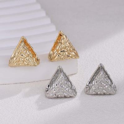 Cross-Border Triangular Geometric Earrings Women'S High-End Sense Retro Niche Personality Ear Buckle Simple Irregular Pleated Earrings