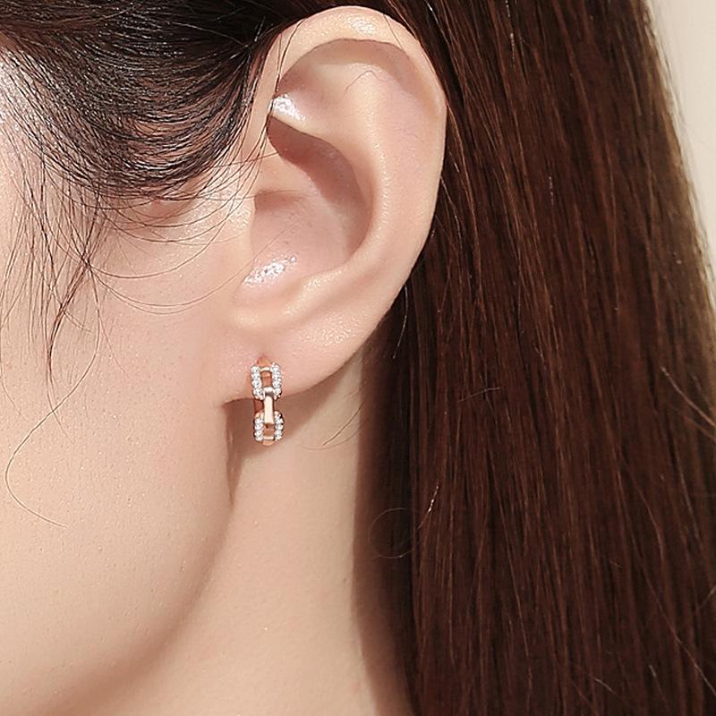 Pendientes Cuadrados Creativos de Diamante con Doble Anillo - Elegante Diseño de Hebilla Conectada