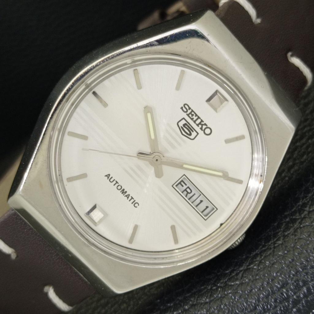 SEIKO 5 AUTOMATIC JAPAN 6309A MENS VINTAGE SILVER COLOR DIAL WATCH a701377-5 R206a-a701377