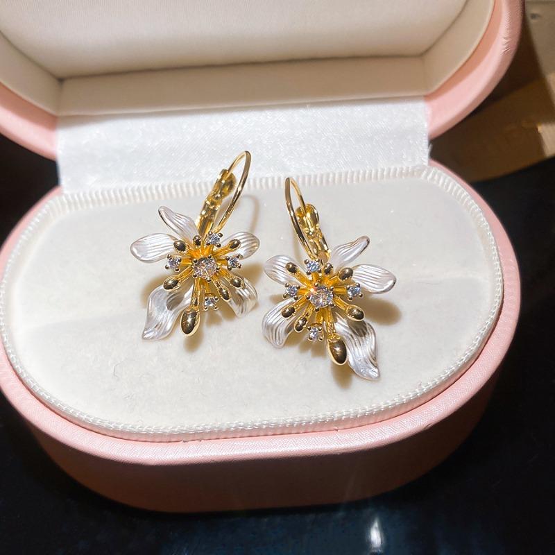 Spring Flower Love~ Super Fairy Flower Zircon Oil Drop Ear Buckle Sweet and Delicate Earrings Women s New Versatile Earrings