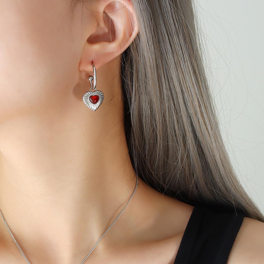 Hong Kong Style Celebrity Temperament Fashion Does Not Fade Peach Heart Inlaid Agate Pendant Necklace Titanium Steel Earrings Jewelry Set