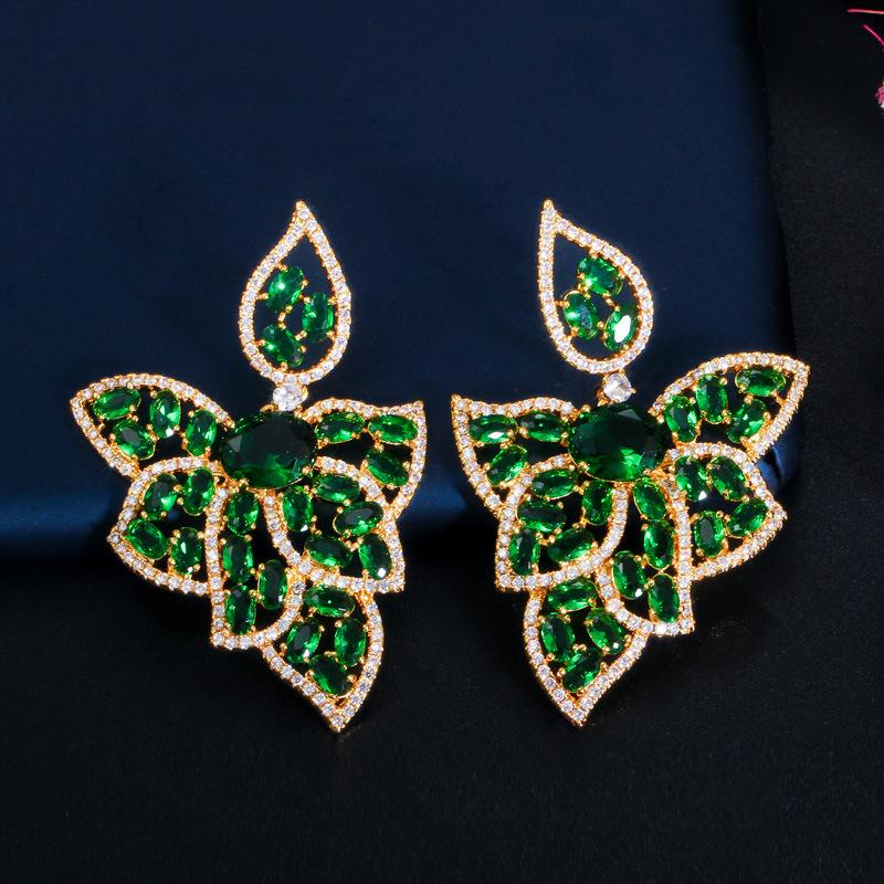 E0302 Übertriebene Persönlichkeit Temperament Ohrringe, Glänzende 3A Zirkon Blatt Ohrringe Nadel