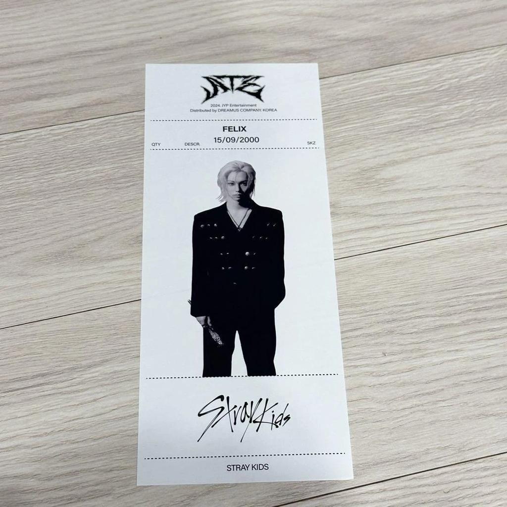 Stray Kids MINI ALBUM ATE ALBUM PHOTO CARD UFFICIALE