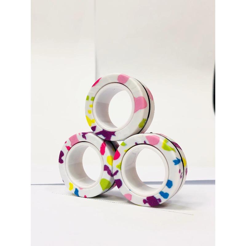 3pcs Anillos Magnéticos para Dedos Coloridos Set de Juguetes Fidget Imanes para Adultos Anillos Giratorios para Aliviar el Estrés Alivio de la Ansiedad Terapia
