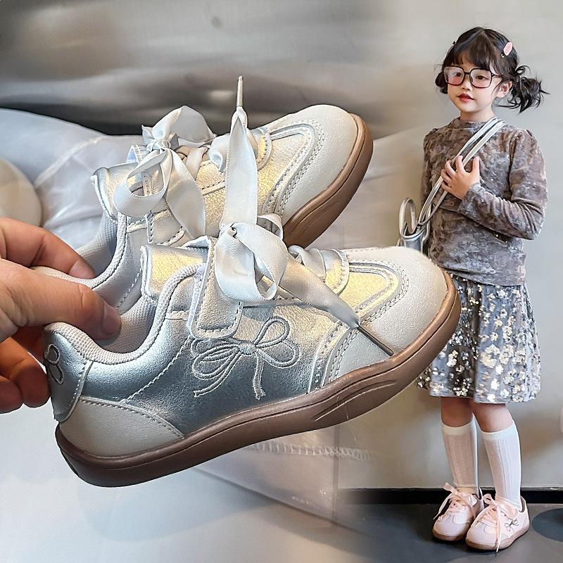 Girls Sports Shoes Bow Fashion Board Shoes 2025 Spring and Autumn New Girls Casual Forrest Gump Shoes Children's Moral Training Shoes
