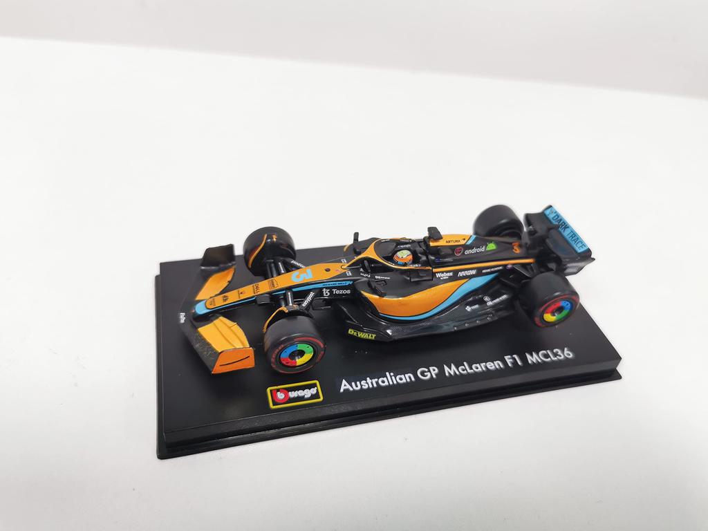 Bburago 1:43 Signature Series 2022 F1 McLaren MCL36 Daniel Ricciardo Race Sports Car Diecast Model