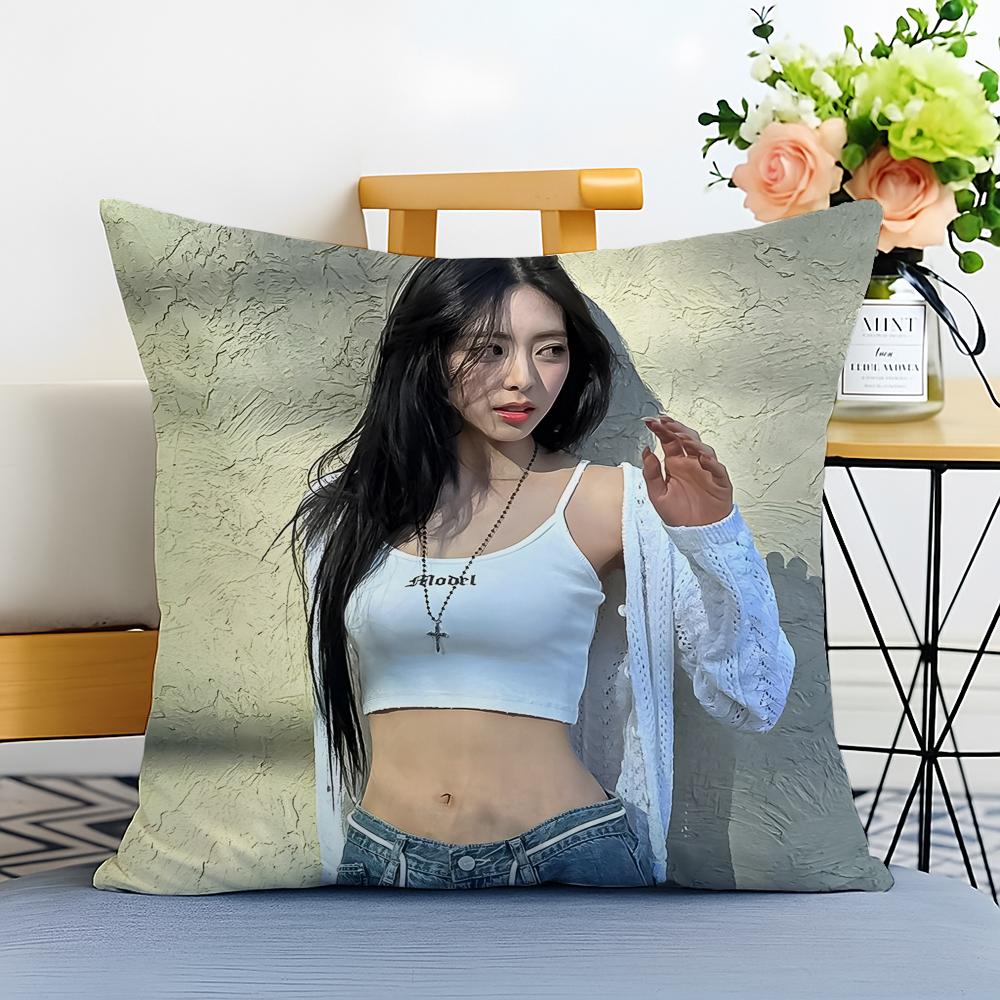 Idol Energetic S-Shin Yu-Na Cushion Cover Washable Linen Pillowcase Soft For Sofa Bed Cozy Home Room Decor