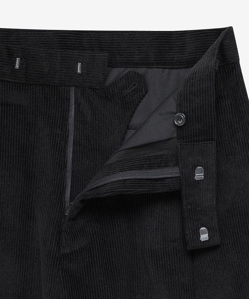 NOIRER Corduroy One-Pleat Wide Pants (Black)