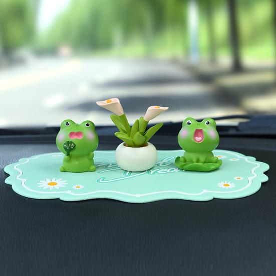 3Pcs Frog Figure with Pad Resin Frog Car Ornament Mini Green Plant Bonsai Pot Home Office Decor Car Interior Accessory
