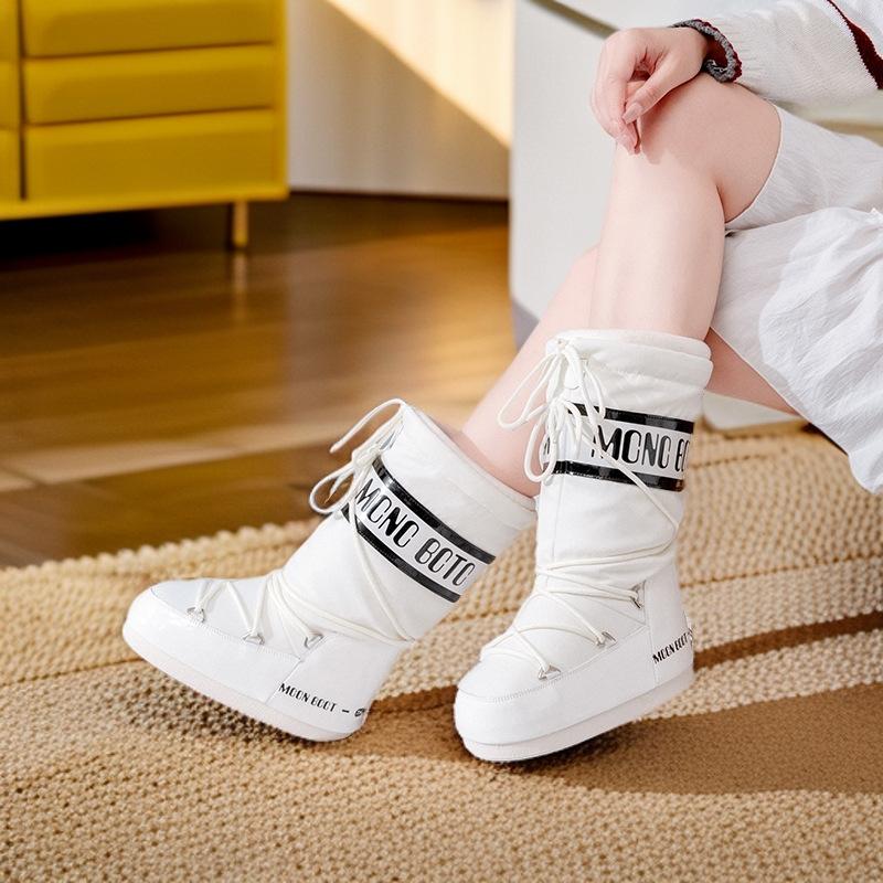 Size 33 Boots Women's 2025 Warm New Ski Winter Moon Thickened Medium Tube Waterproof and Non-slip Snow Space