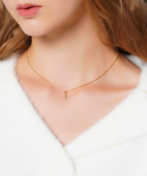 Bonbeau Tiny Leaf Pendant Point Necklace Gold Chain Necklace