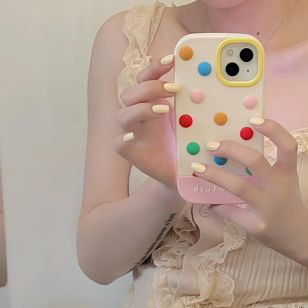 For iPhone 15 Silikondeksel Søtt 3D Fargerikt Bønne-design Støtsikkert Telefonbakdeksel