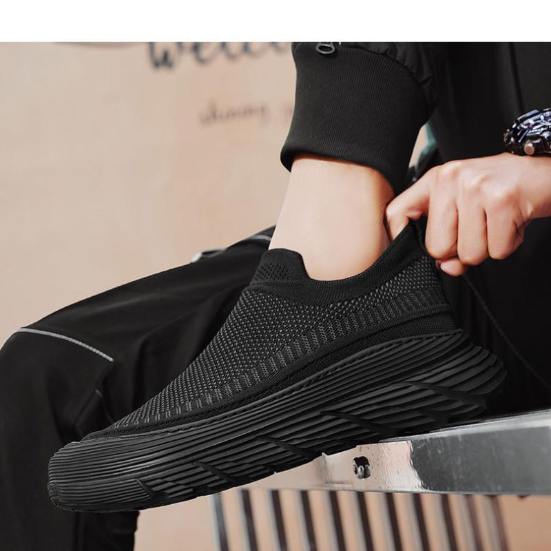 Herrsportskor Svart Andningsbart Mesh Höjdökande Sportskor Casual Mode Utomhus Jogging Herrlöparskor