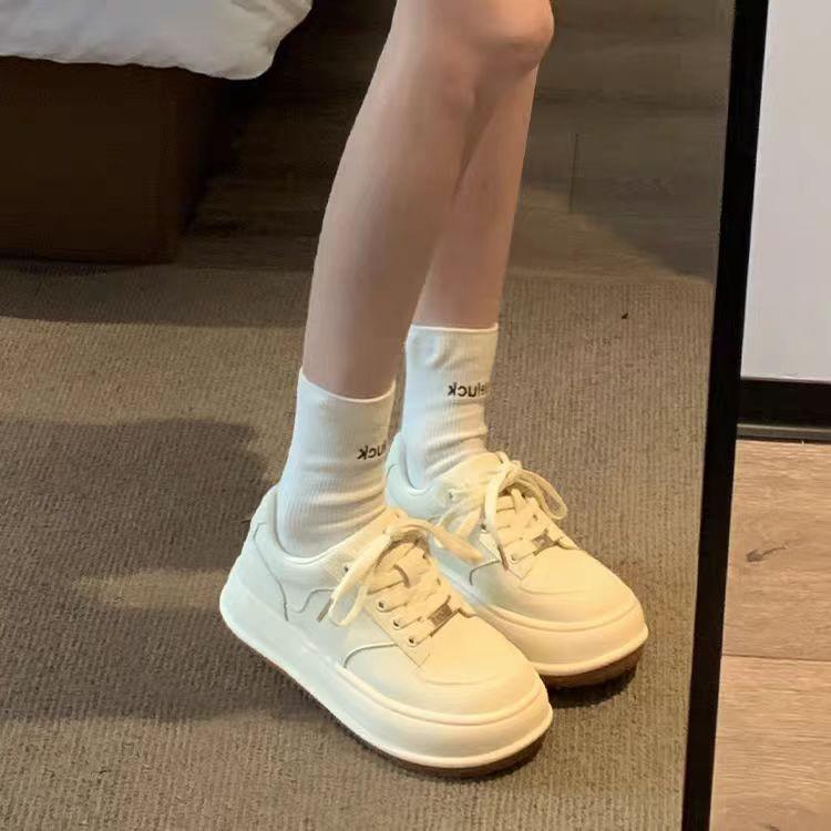 Women's little white shoes 2025 new popular summer light and breathable increase thick soft versatile non-slip casual sports shoes