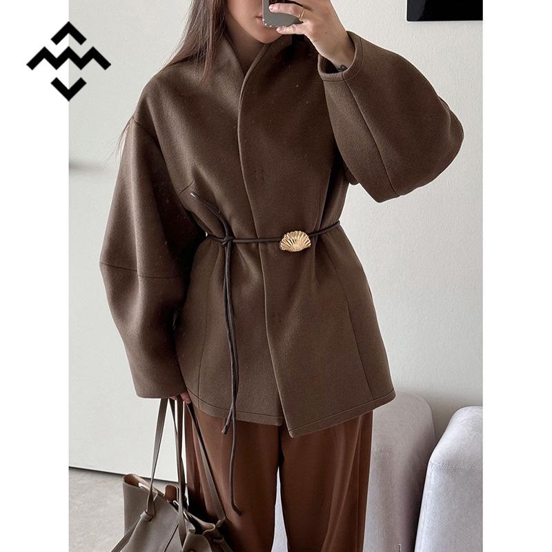 Women's High-End Brown Wool Trench Coat - Fashionable, Temperate Design with Waist-Cinching for Autumn & Winter