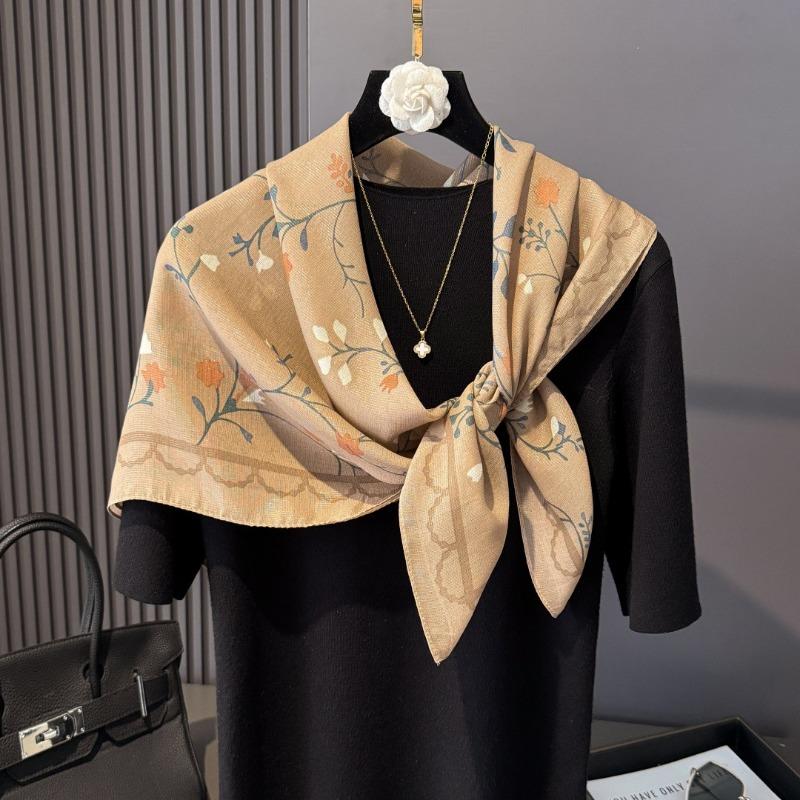 Fashion Printed Square Scarf Women Neck Shawl For Daily Wear