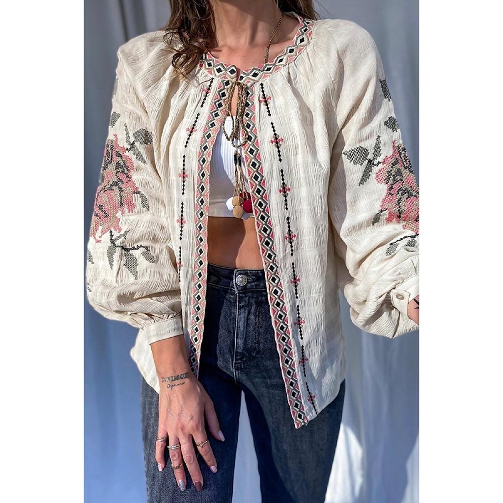 Vintage Shirt White With Scallop Detail