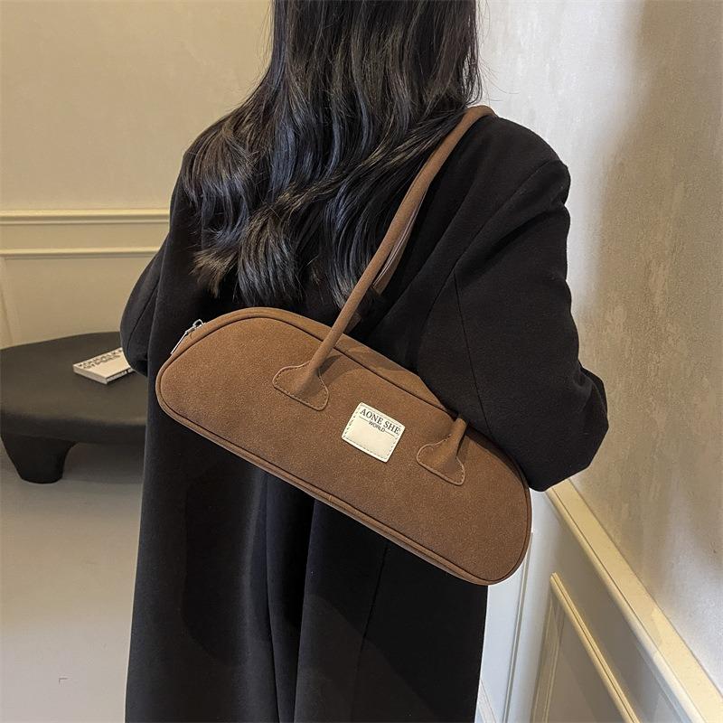 Autumn new niche retro underarm portable bowling bag simple large capacity underarm commuter bag