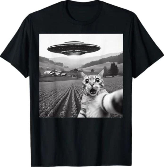 Cat Selfie with Alien UFO Funny Cat T- Shirt L