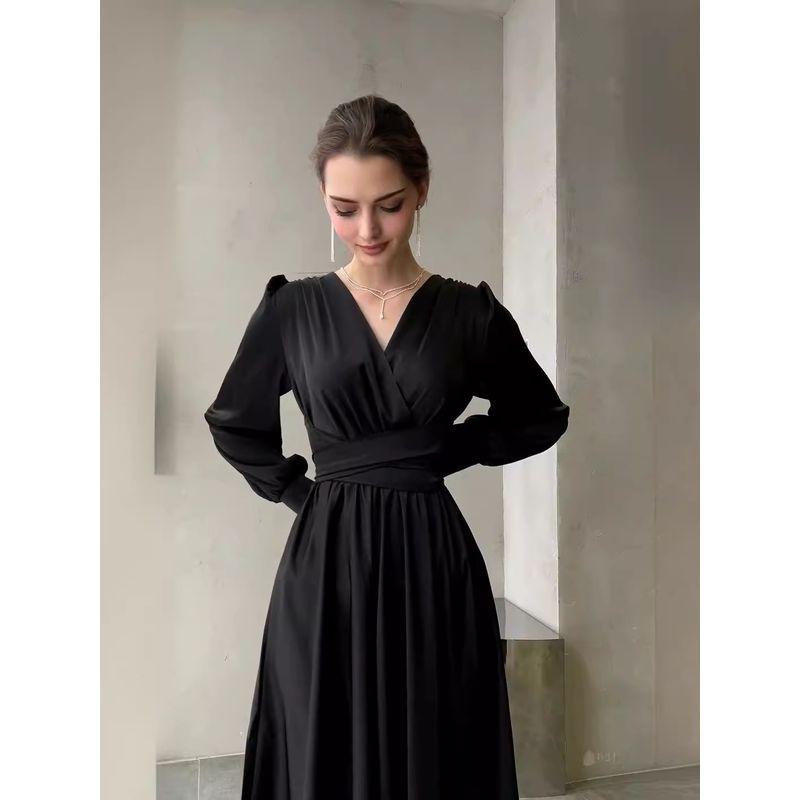 European and American V-neck Lace-up Waist Hugging Pleat Elegant Black French Style Long Dress Black Long Dress