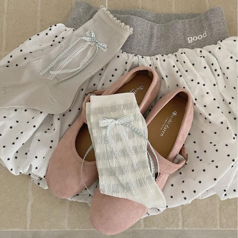 Fresh and Light Feminine Floral-patterned Cotton Summer Short Bootleg Socks with Rolled Edges, Paired with Small Leather Shoes