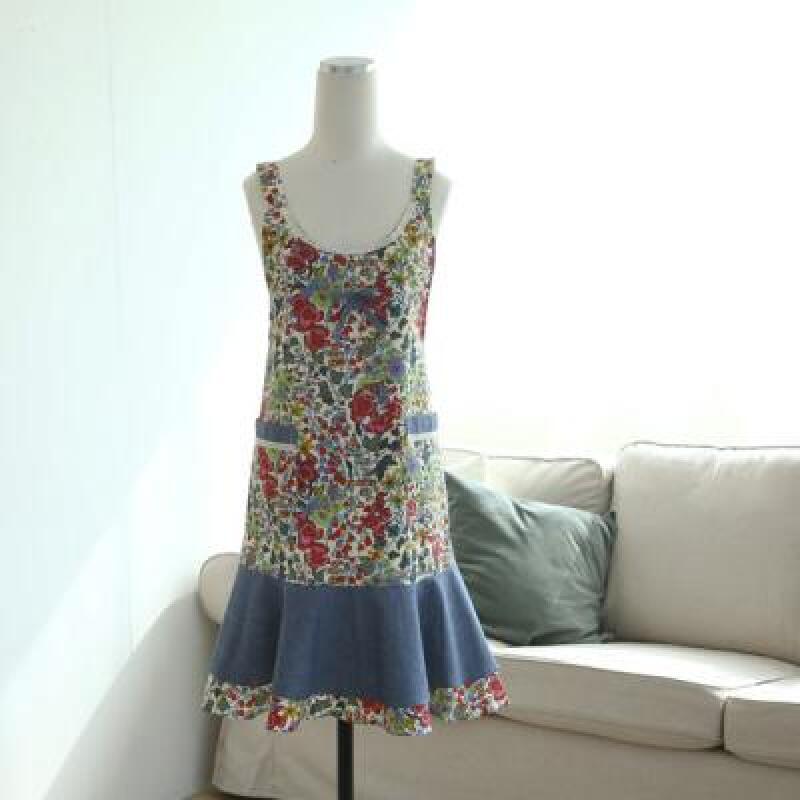 Flower Flare Cotton Apron - 2 colors Deep pink