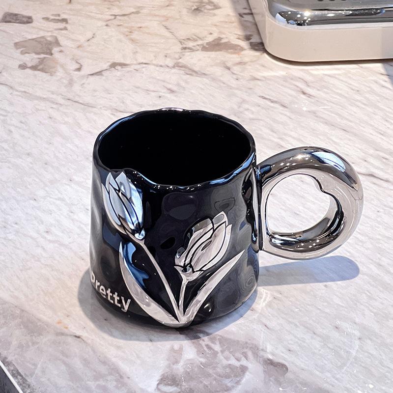 

Чашка для кофе Тюльпан Высококачественная Изысканная Керамическая Кружка Пара Домашняя Чашка для Воды Новый Стиль Женская Высокая Внешность 301-400ml