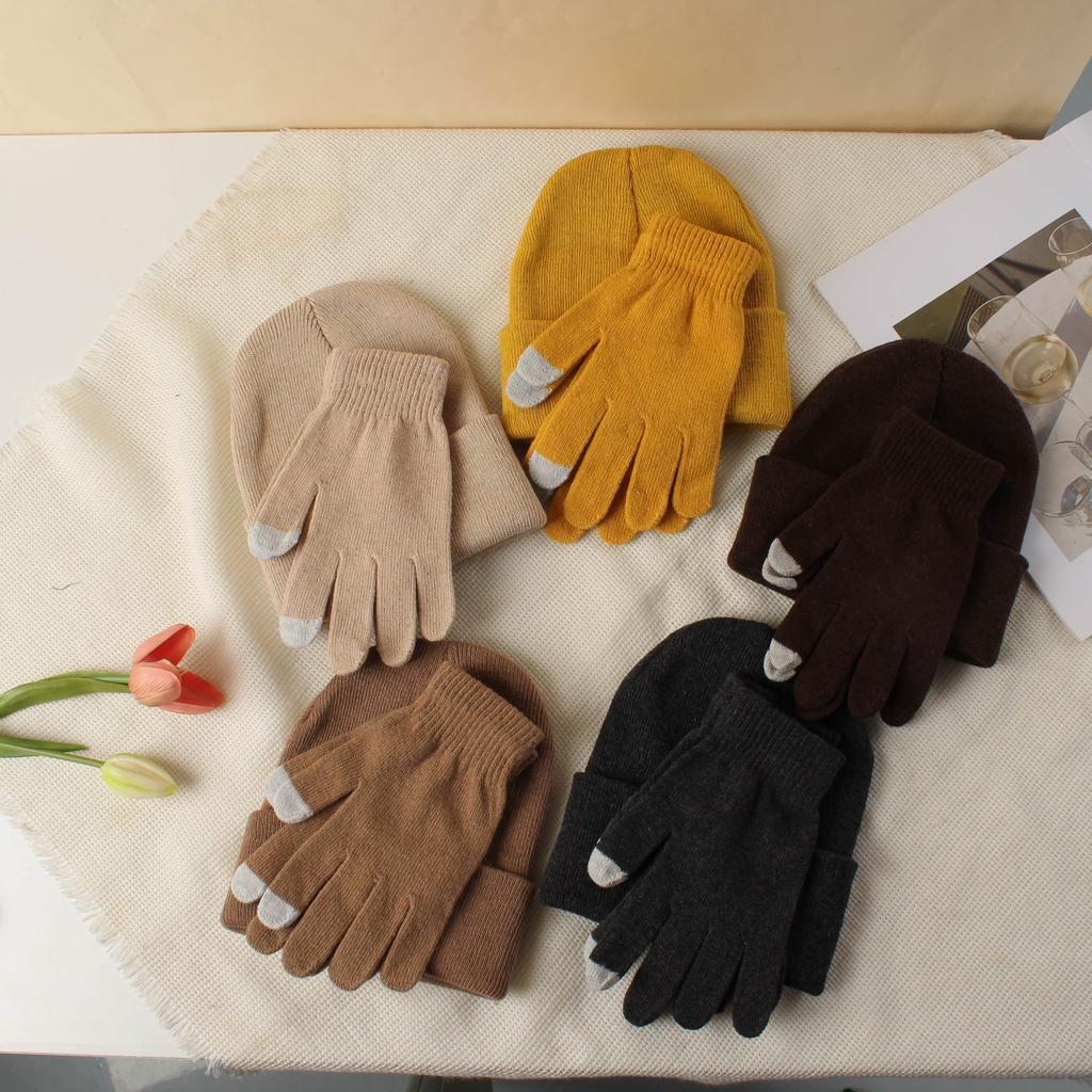 Knitted hat and glove combination set, versatile and fashionable woolen hat, autumn and winter warm pullover hat