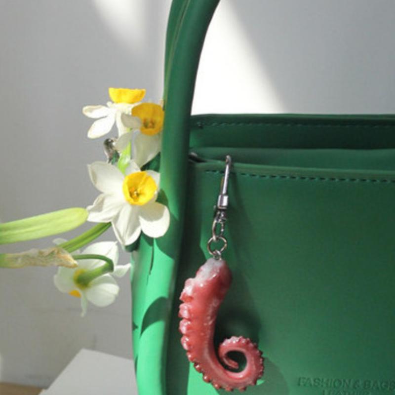 1Pcs Creative Simulation Pvc Fun Food And Play Model Ornament Bag Key Pendant Octopus Claw Octopus Keychain