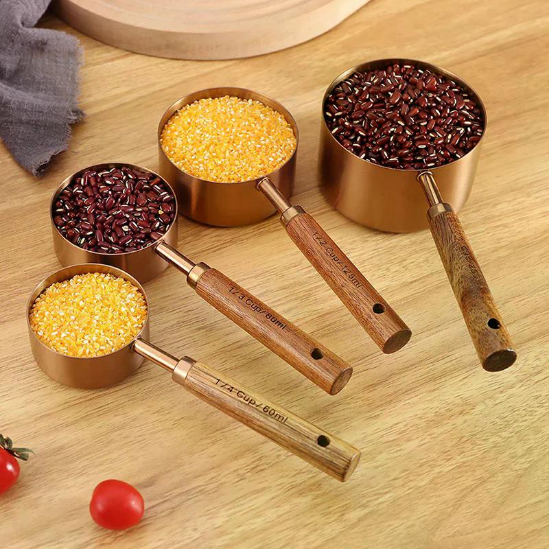 Tazze e Cucchiai Misuratori in Acciaio Inossidabile con Manico in Legno Dorato Strumenti per la Cottura Set di Cucchiai Misuratori per Caffè Accessori per Bilancia da Barman