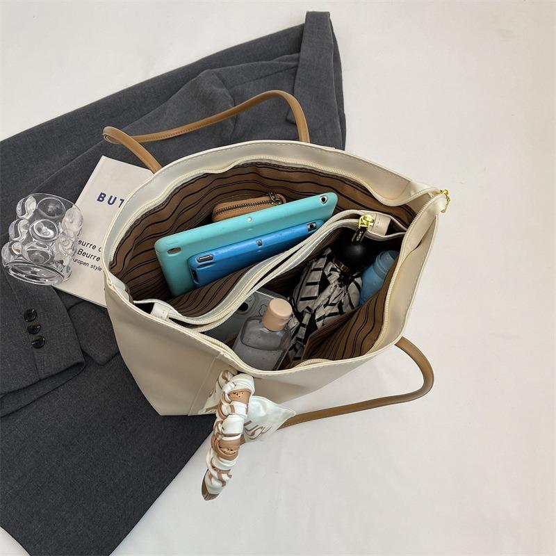 Large capacity silk scarf bag women's new niche design trend tote bag simple shoulder handbag