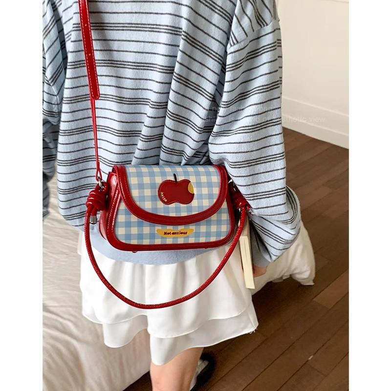Cute Red Small Bag Women's 2025 New Summer Shoulder Armpit Bag Fashionable Student Commuting Messenger Small Square Bag