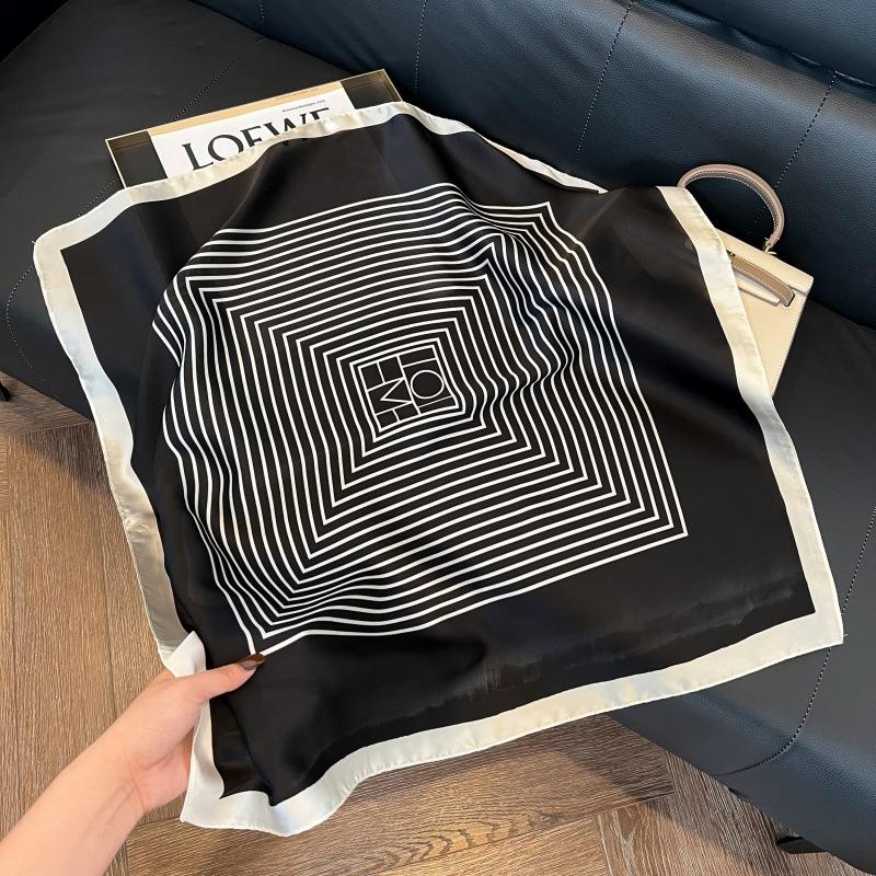 New silk scarf women's fashion versatile high-end small square scarf Korean version neck protection scarf spring and autumn retro scarf binding bag